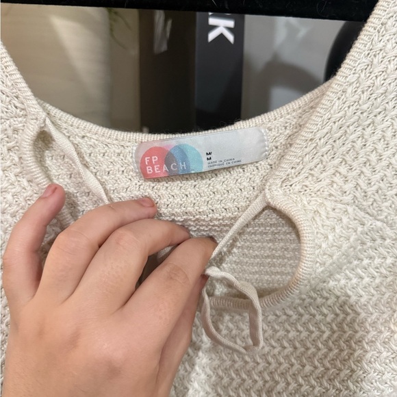 Free People beach Cream Tie Front Ribbed Crop Top size medium - Picture 5 of 7